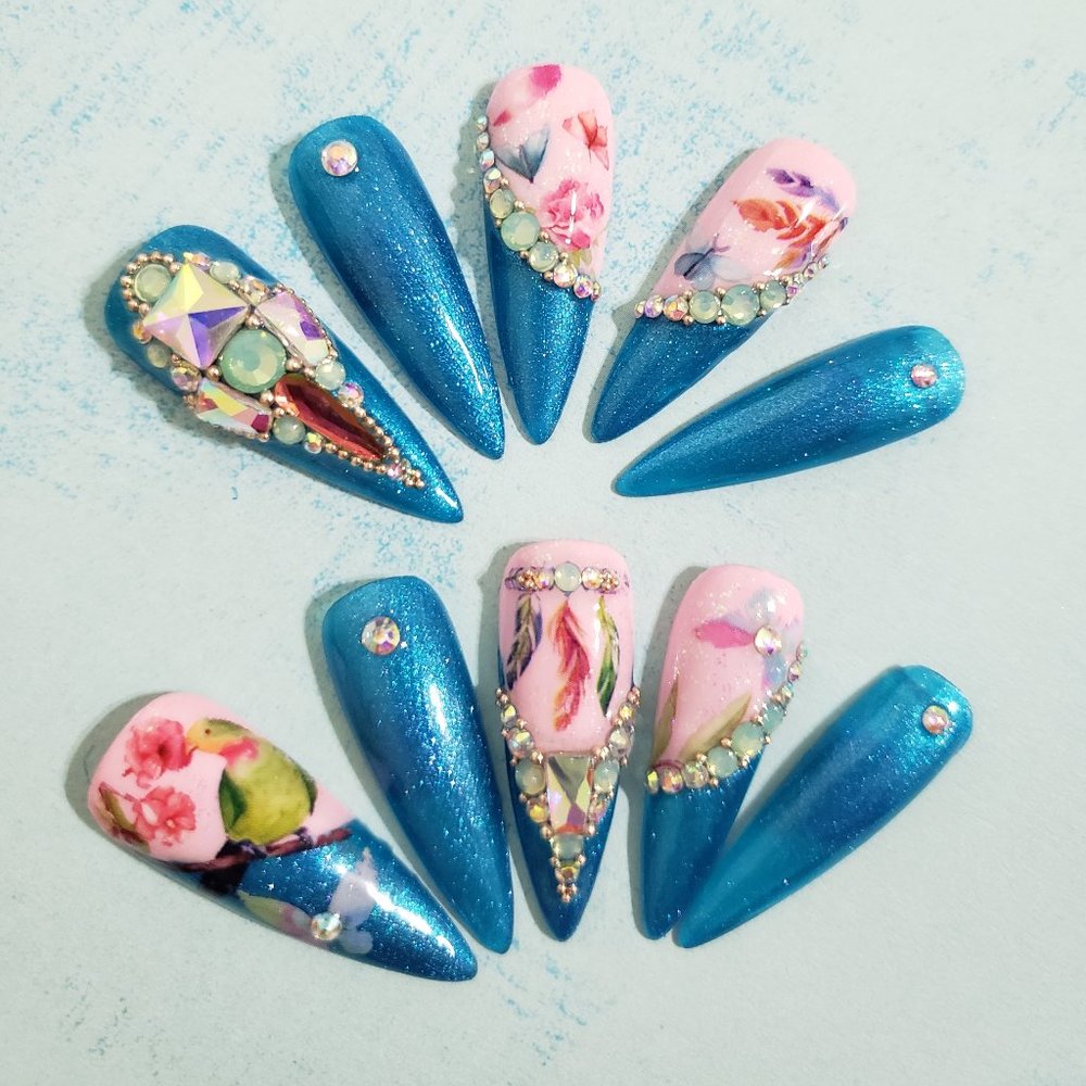 Long Stiletto Press on Nails " Singing bird "